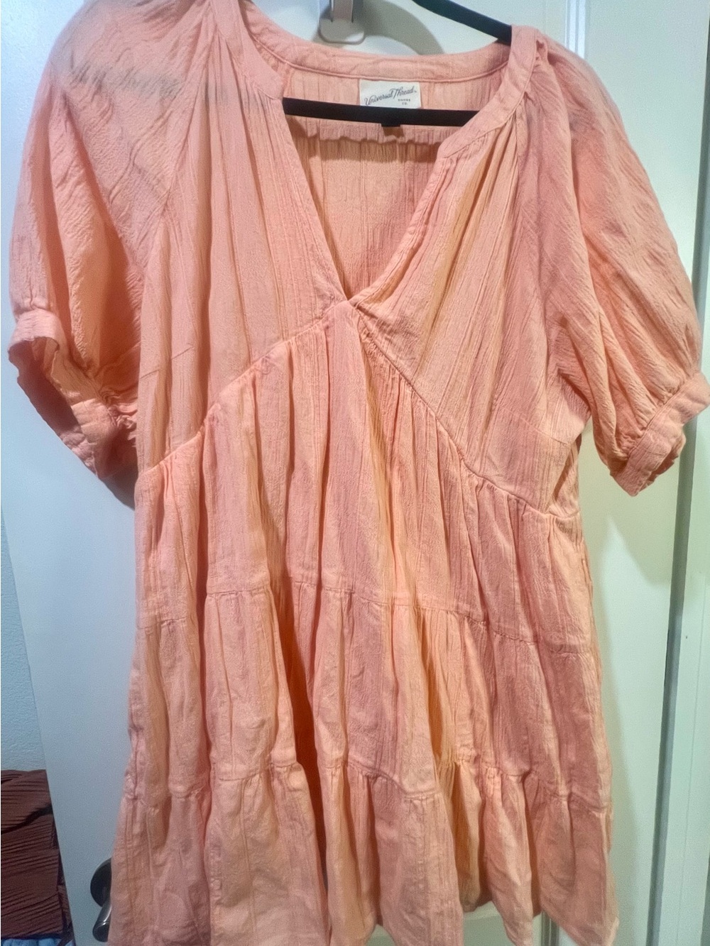 Universal Thread Peach Crinkle Tiered V-Neck Tunic
